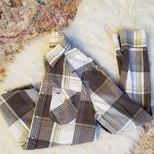 MENS BUTTON DOWN SHIRT.